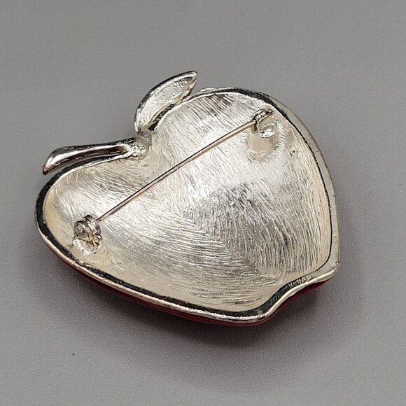 Large Red Enamel Apple Brooch Silver Tone Leaves Gift Giving Vintage - Picture 4 of 6